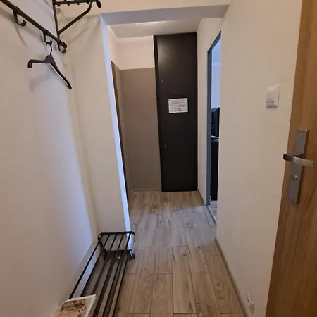 Szklarski Centrum * Шклярська Поремба