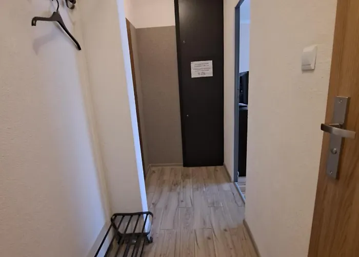 Szklarski Centrum * 斯克拉斯卡波伦巴